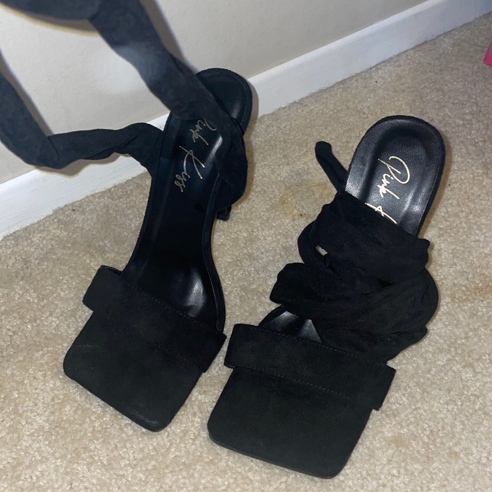 Black strapy square toe heel